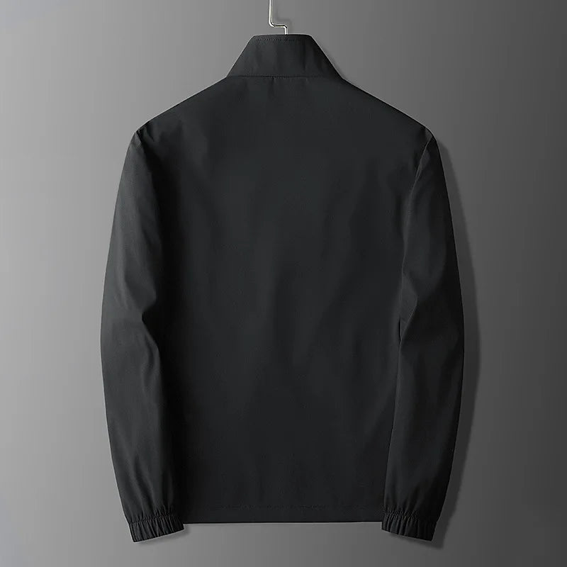 Scorrere Leisure Windbreaker